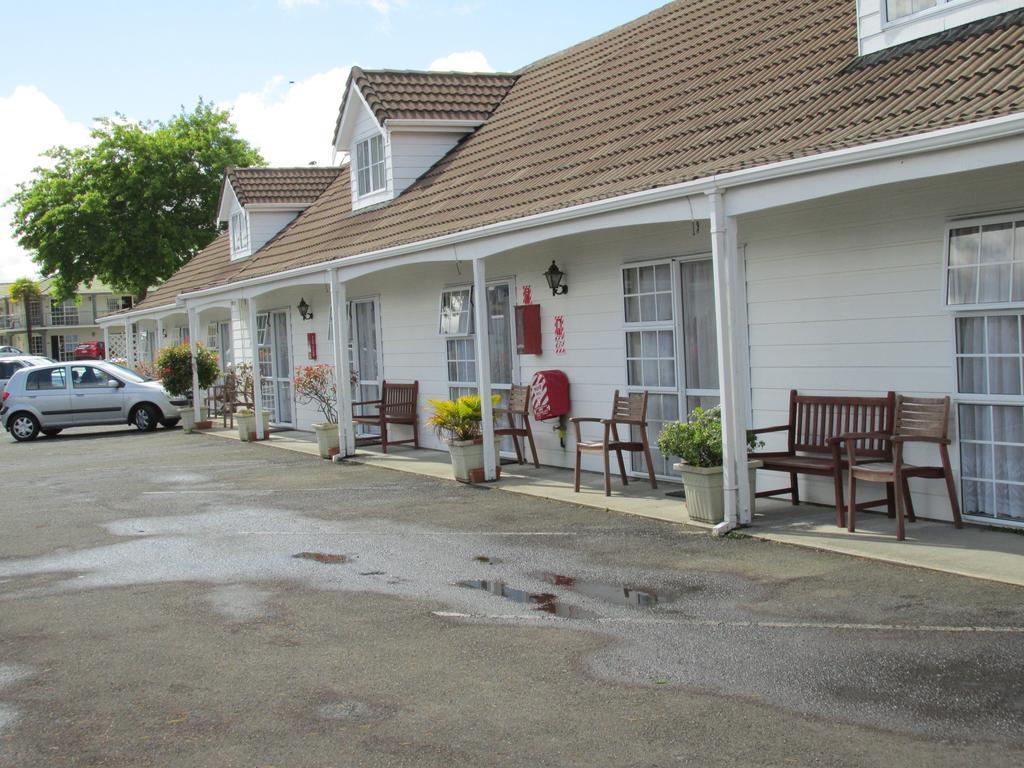 Malones Spa Motel โรโตรัว ภายนอก รูปภาพ